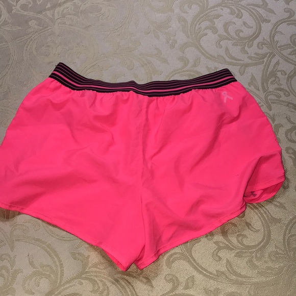 athletic shorts - Picture 8 of 10